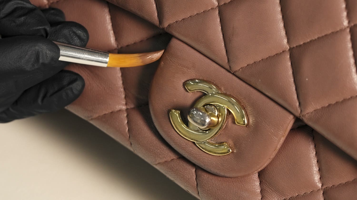 René Caovilla restoration — Colour work at the bench